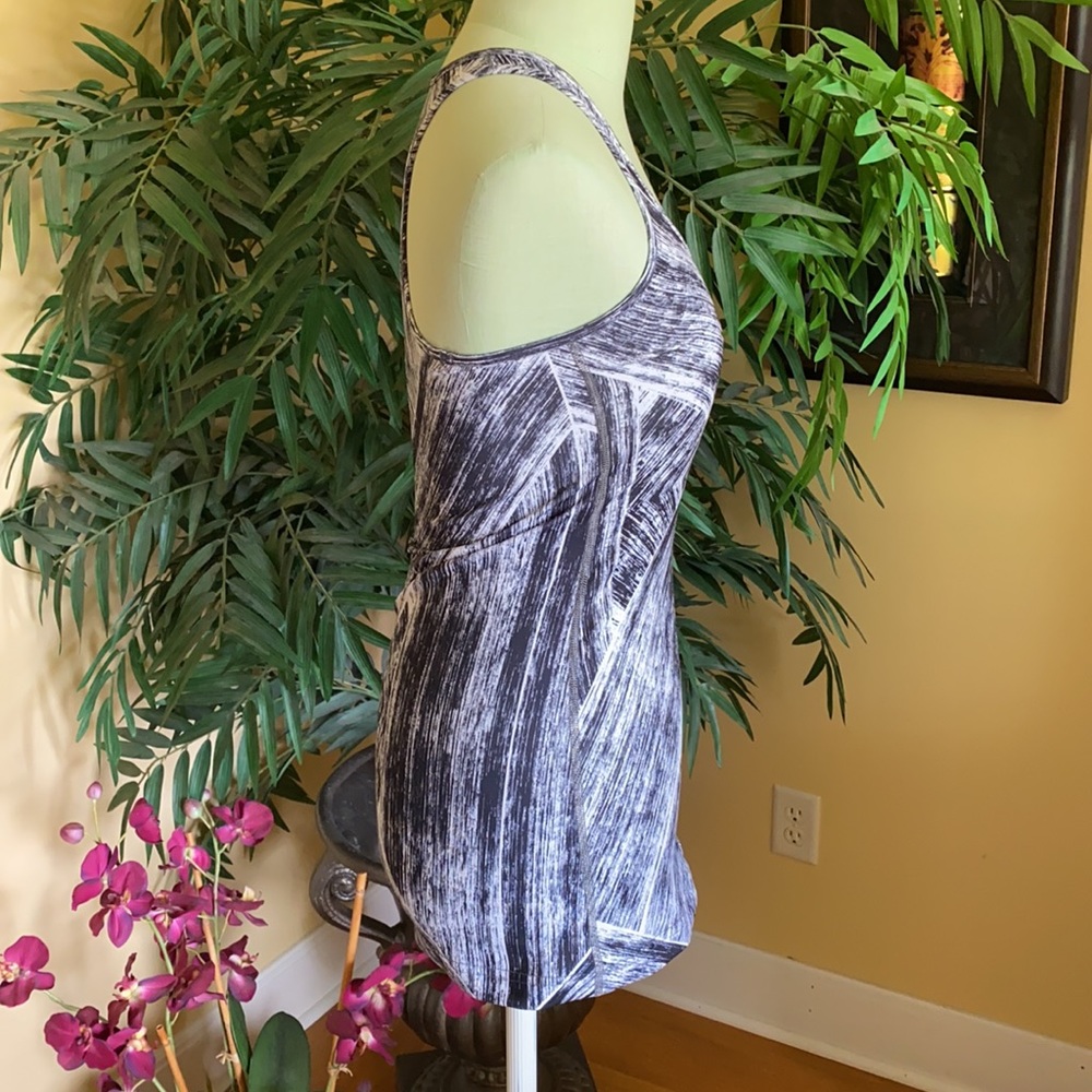 Lululemon Racer Tank - Picture 2 of 4